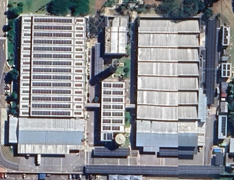 painéis solares em empresa